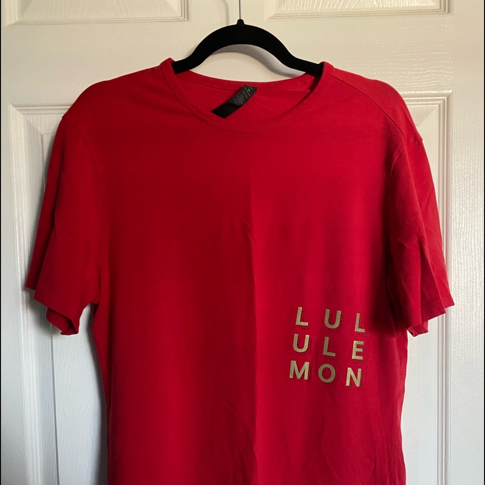 Lululemon (NWOT) Lightweight Shirt